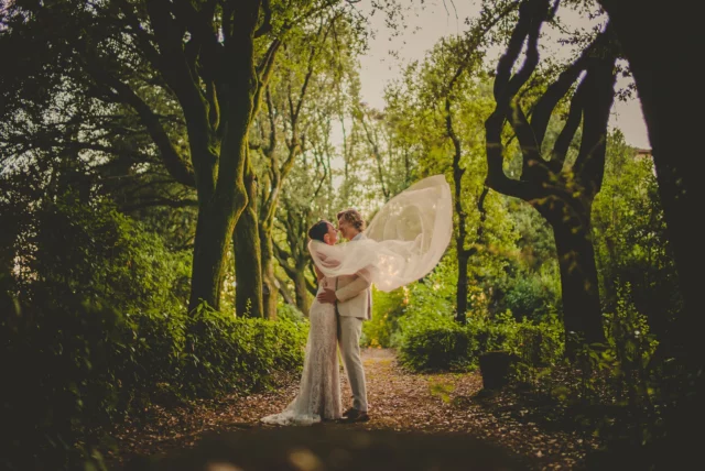 "Your Wedding, Our Priority" We treat your wedding as if it were our own, giving it the priority and dedication it deserves.

Nick&Myrthe - #specialdayswedding
Ph: @liviolacurre 

#mariage2024 #blogmariage #decomariage #futuremariee #glambride #abitodasposa #organisateurdemariage #theknot #weddingplanning #weddingintuscany #weddingdayvibes #dreamywedding #weddingceremonyideas #allestimentomatrimonio